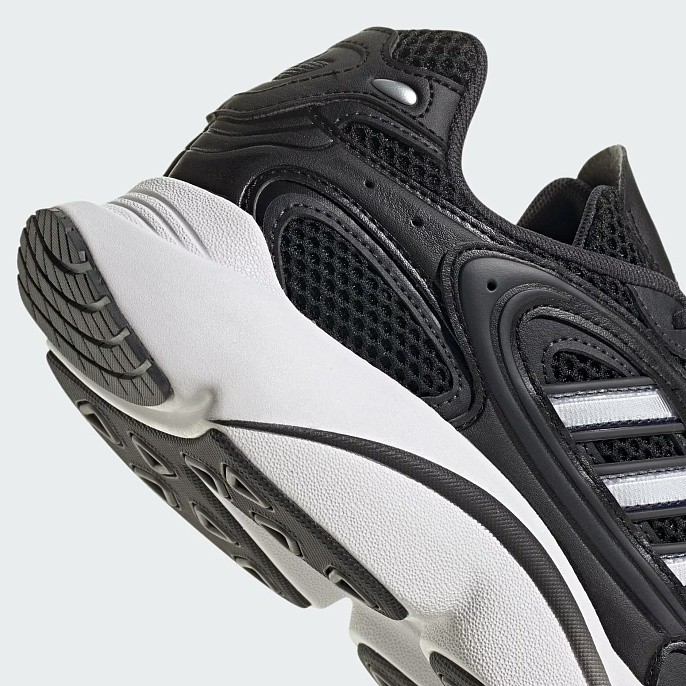 Кроссовки мужские adidas Originals Ozmillen Core Black/Cloud White/Carbon